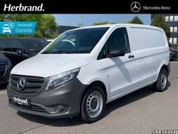 Weiß Gebraucht 2022 Mercedes Vito Van / Kleinbus | 23.788 € (Guter Preis)