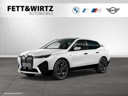 Mineralweiss metallic Gebraucht 2023 BMW iX SUV | 76.790 € (Superpreis)