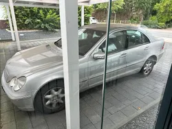 Silber Gebraucht 2002 Mercedes C180 Limousine | 4.750 € (Teuer)