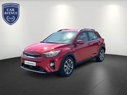 Rot Gebraucht 2017 Kia Stonic Spirit SUV | 12.890 € (Fairer Preis)