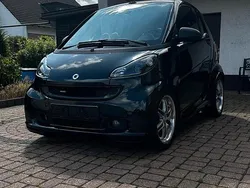 Schwarz Gebraucht 2011 Smart ForTwo Cabrio Brabus Xclusive Cabrio | 10.900 € (Etwas zu teuer)