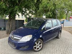 Blau Gebraucht 2008 Opel Zafira Van / Kleinbus | 2.200 € (Fairer Preis)