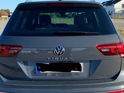 Grau Gebraucht 2021 VW Tiguan United SUV | 29.000 € (Fairer Preis)