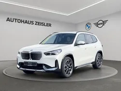 Alpinweiss uni Neu 2025 BMW iX1 xLine SUV | 49.750 € (Guter Preis)