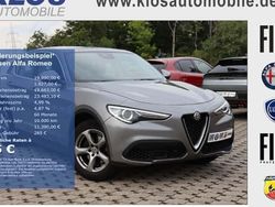 Grau Gebraucht 2017 Alfa Romeo Stelvio Lusso SUV | 19.990 € (Teuer)