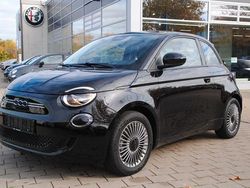 Schwarz Gebraucht 2023 Fiat 500e Kleinwagen | 21.990 € (Fairer Preis)