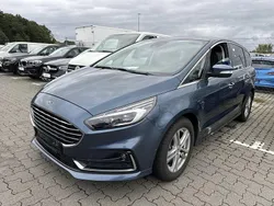 Chromablau metallic Gebraucht 2020 Ford S-MAX Titanium Van / Kleinbus | 19.900 € (Fairer Preis)
