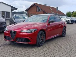 Rosso etna Neu 2025 Alfa Romeo Giulia Quadrifoglio Limousine | 92.489 € (Etwas zu teuer)
