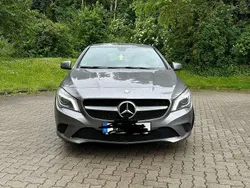 Grau Gebraucht 2013 Mercedes CLA180 Urban Limousine | 10.400 € (Teuer)