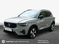 Grau Gebraucht 2025 Volvo XC40 Plus SUV | 43.890 € (Etwas zu teuer)