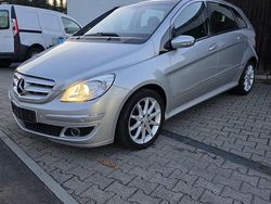 Silber Gebraucht 2006 Mercedes B200 Van / Kleinbus | 2.800 €
