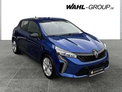 Blau Gebraucht 2024 Renault Clio V Evolution Limousine | 15.390 € (Guter Preis)