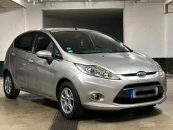 Silber Gebraucht 2009 Ford Fiesta Kleinwagen | 1.999 € (Guter Preis)