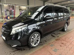 Schwarz Gebraucht 2022 Mercedes V300 Avantgarde Van / Kleinbus | 58.000 € (Fairer Preis)