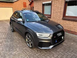 Grau Gebraucht 2015 Audi RS Q3 Ambiente SUV | 21.500 € (Fairer Preis)