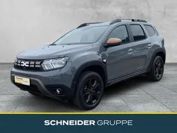 Grau Gebraucht 2023 Dacia Duster Extreme SUV | 20.990 € (Fairer Preis)