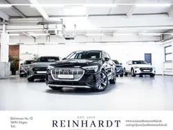 Brillantschwarz Gebraucht 2022 Audi e-tron S-Line SUV | 30.385 € (Superpreis)