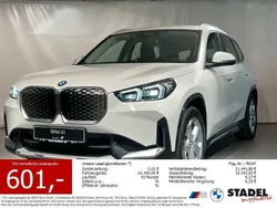 Alpinweiß uni Neu 2025 BMW iX1 xLine SUV | 55.349 € (Fairer Preis)