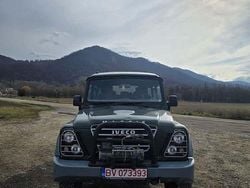 Grün Gebraucht 2010 Iveco Massif SUV | 13.500 €