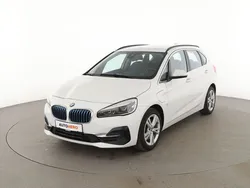 Weiß Gebraucht 2019 BMW 225 Active Tourer Luxury Line Van / Kleinbus | 17.570 €