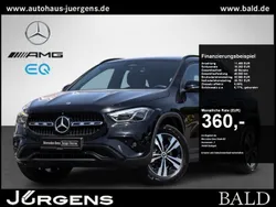 Metalliclack kosmosschwarz Gebraucht 2024 Mercedes GLA200 Progressive SUV | 41.350 € (Etwas zu teuer)