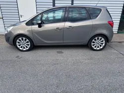 Braun Gebraucht 2013 Opel Meriva Van / Kleinbus | 6.970 € (Fairer Preis)