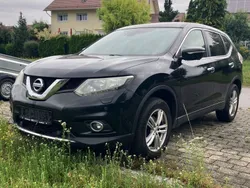 Schwarz Gebraucht 2014 Nissan X-Trail Tekna SUV | 6.999 € (Teuer)