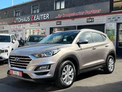Weiß Gebraucht 2020 Hyundai Tucson Trend SUV | 18.990 € (Guter Preis)