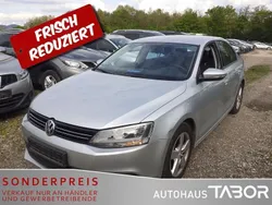 Reflexsilber metallic Gebraucht 2011 VW Jetta Comfortline Limousine | 5.685 € (Superpreis)