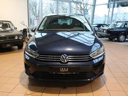Blau Gebraucht 2015 VW Golf Sportsvan Comfortline Van / Kleinbus | 10.990 € (Fairer Preis)