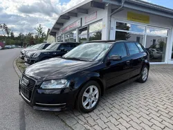 Brillantschwarz Gebraucht 2011 Audi A3 Attraction Kleinwagen | 4.400 € (Superpreis)