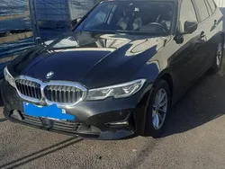 Schwarz Gebraucht 2021 BMW 318 Kombi | 22.999 € (Guter Preis)
