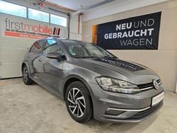 Grau Gebraucht 2018 VW Golf VII Limousine | 9.600 € (Fairer Preis)