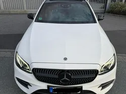 Weiß Gebraucht 2019 Mercedes E400 AMG line Limousine | 44.000 € (Teuer)