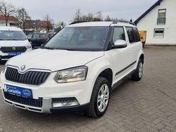 Weiß Gebraucht 2014 Skoda Yeti Active SUV | 10.990 € (Fairer Preis)