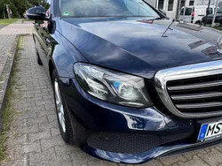 Blau Gebraucht 2016 Mercedes E220 Kombi | 11.900 €