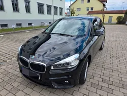 Schwarz Gebraucht 2016 BMW 218 Active Tourer Advantage Van / Kleinbus | 9.800 € (Guter Preis)