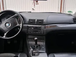 Schwarz Gebraucht 2001 BMW 318 Limousine | 1.999 € (Fairer Preis)