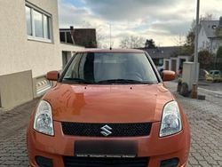 Orange Gebraucht 2006 Suzuki Swift Kleinwagen | 2.500 €