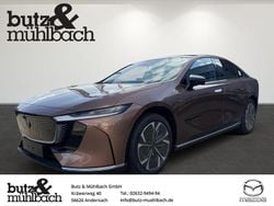 Beige Neu 2025 Mazda 6e Takumi-Line Limousine | 41.490 € (Fairer Preis)