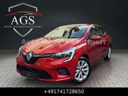 Rot Gebraucht 2020 Renault Clio V Intens Limousine | 12.590 € (Fairer Preis)