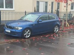 Blau Gebraucht 2009 BMW 130 M Sport Kleinwagen | 8.888 €