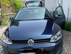 Blau Gebraucht 2015 VW Golf VII Comfortline Kombi | 12.400 € (Teuer)