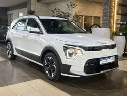 Weiß (ud) schneeweiss Gebraucht 2022 Kia e-Niro Edition 7 SUV | 24.500 € (Guter Preis)