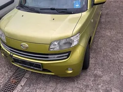 Grün Gebraucht 2005 Daihatsu Materia Van / Kleinbus | 2.000 €