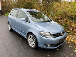 Blau Gebraucht 2010 VW Golf Plus Cross Highline Van / Kleinbus | 5.190 € (Fairer Preis)