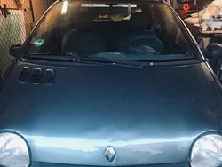 Grün Gebraucht 2005 Renault Twingo Kleinwagen | 200 €