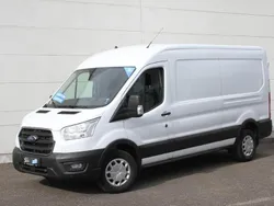 Weiß Gebraucht 2020 Ford Transit Trend Van / Kleinbus | 33.266 € (Guter Preis)