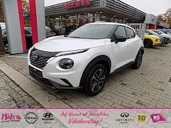 Pearl white perleffekt (weiß) Neu 2024 Nissan Juke N-Connecta SUV | 30.960 € (Fairer Preis)