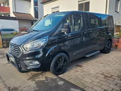 Schwarz Gebraucht 2019 Ford Tourneo Custom Van / Kleinbus | 28.000 € (Fairer Preis)